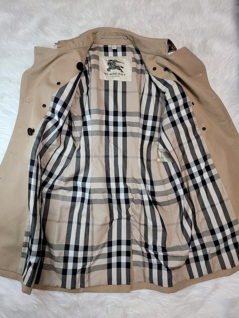 断*中様 【新品】BURBERRY バーバリー　ベージュ トレンチコート チェッ