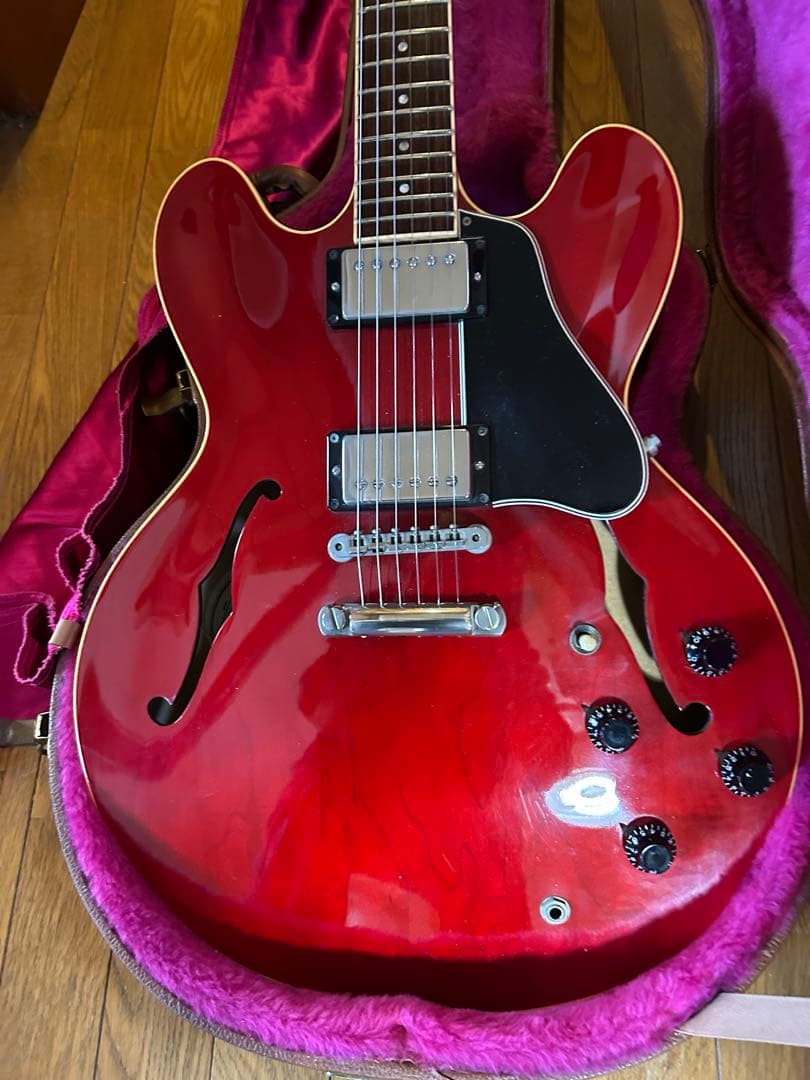 ギブソン ＥＳ一335 美品 人気のcherry色