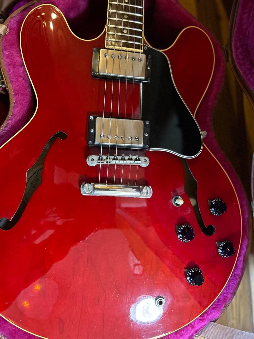 ギブソン ＥＳ一335 美品 人気のcherry色