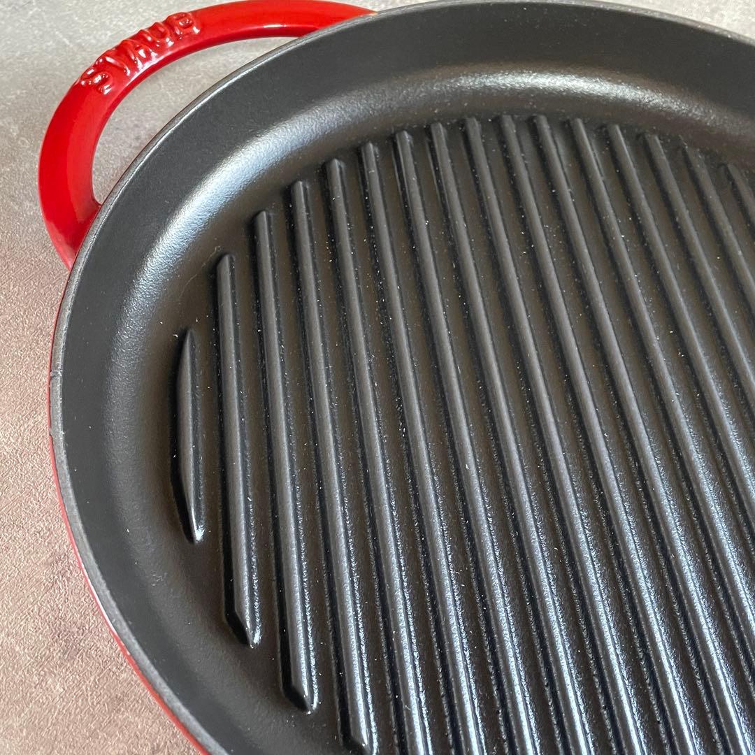 美品】ストウブ STAUB ピュアグリル ラウンド 26cm チェリー