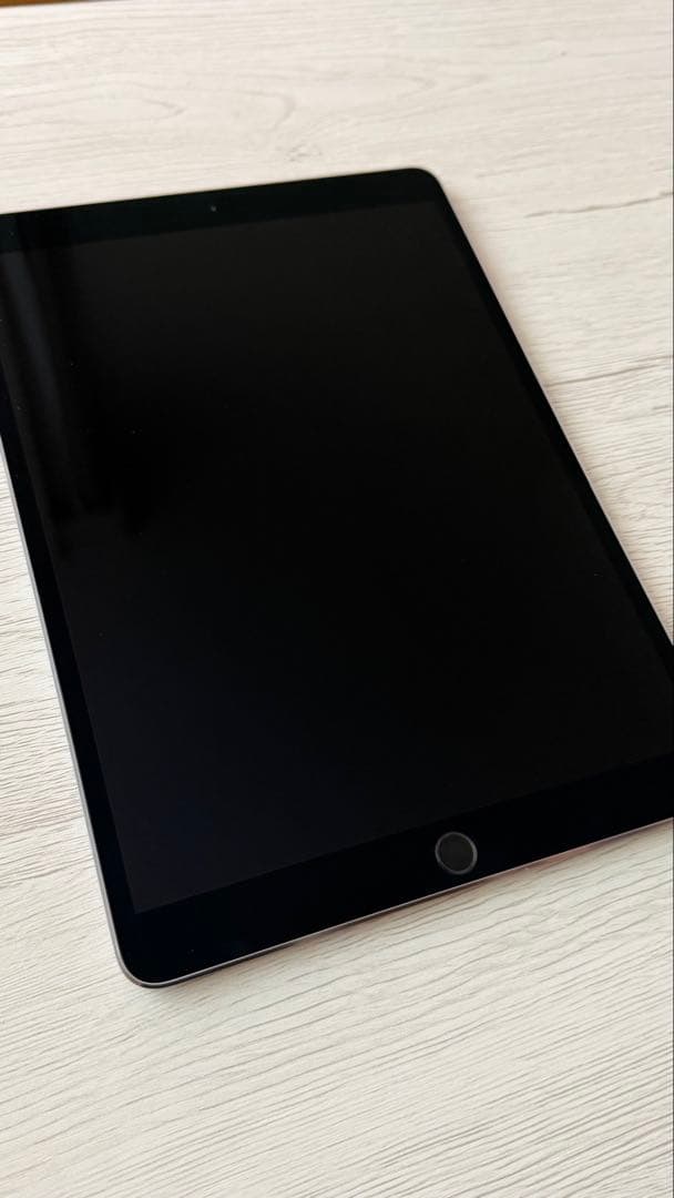 iPad Pro 10.5インチ 本体 + Apple純正カバー