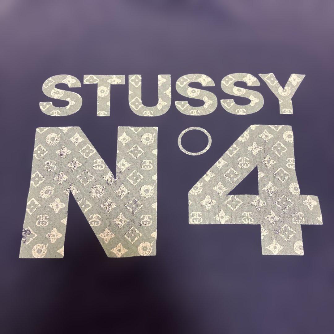 k*5様 Stussy N4 モノグラム　tシャツ　首元ダメージあり