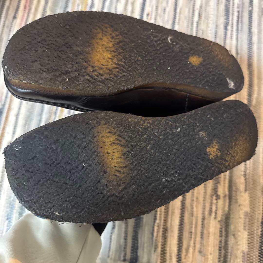 靴 clarks wallabee