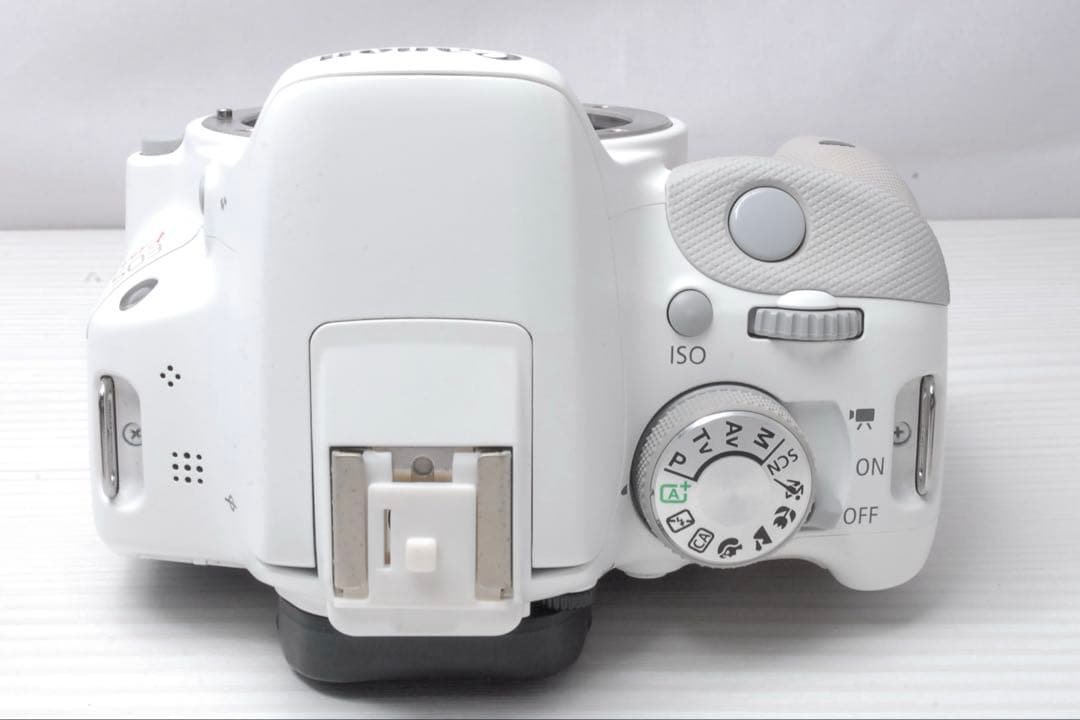 【美品】EOS Kiss X7 ホワイト 手ぶれ補正 おまけ付き スマホ転送OK