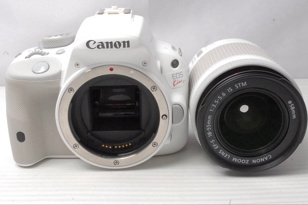 【美品】EOS Kiss X7 ホワイト 手ぶれ補正 おまけ付き スマホ転送OK