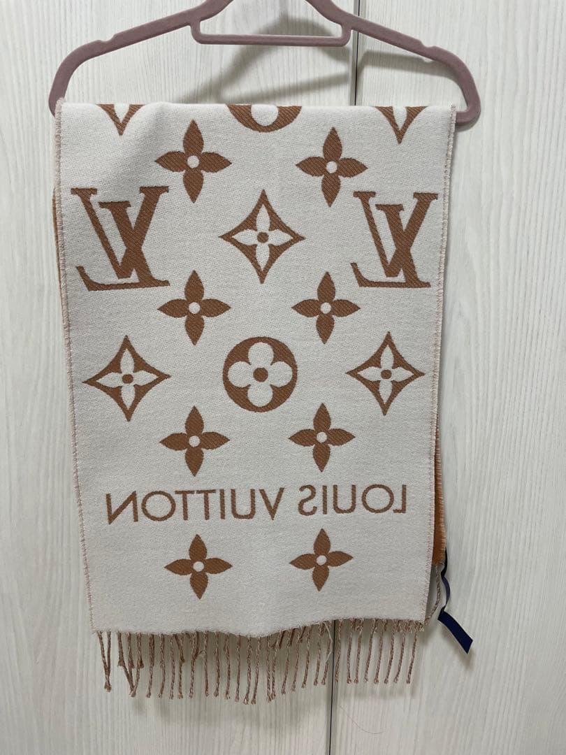LOUIS VUITTON マフラー(最終お値下げ)