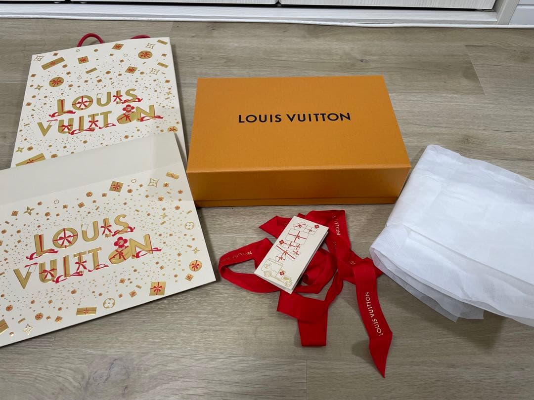 LOUIS VUITTON マフラー(最終お値下げ)