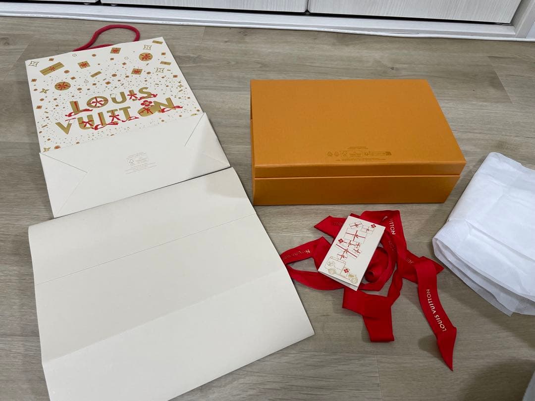 LOUIS VUITTON マフラー(最終お値下げ)