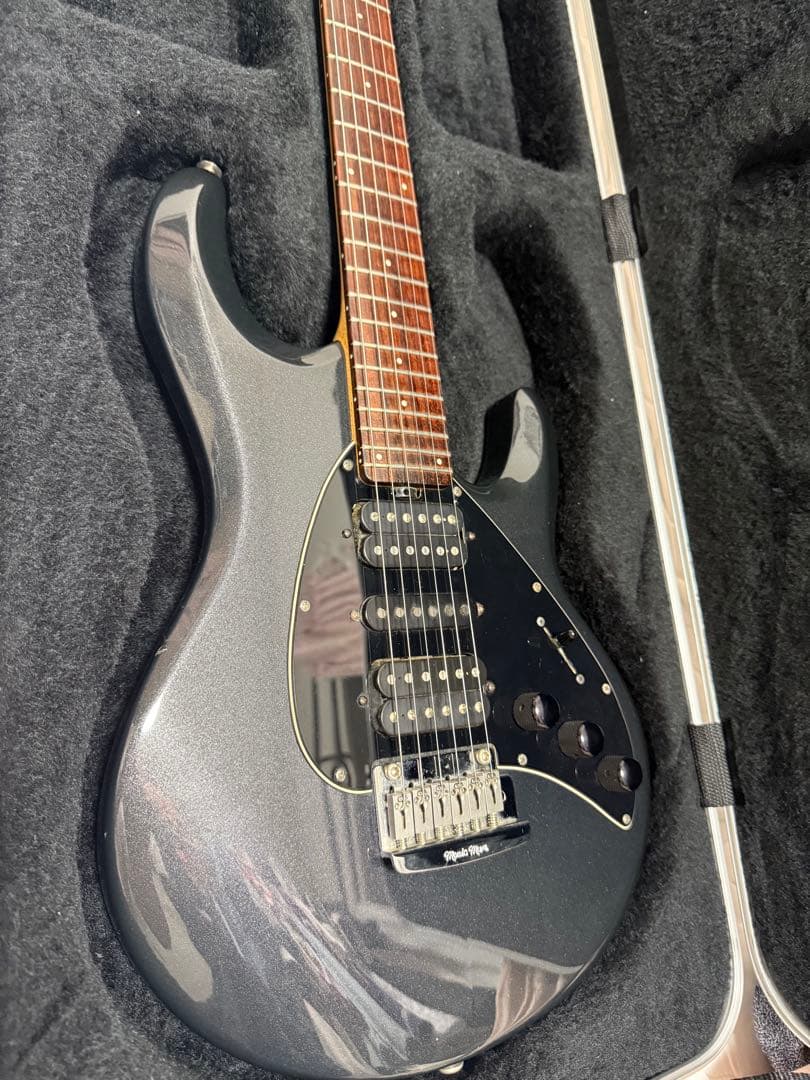 MUSIC MAN Silhouette HSH 2009年製 piezo付き