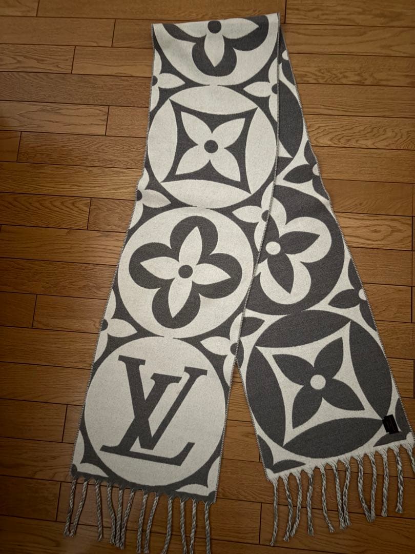 LOUIS VUITTON マフラー グレー/ホワイト