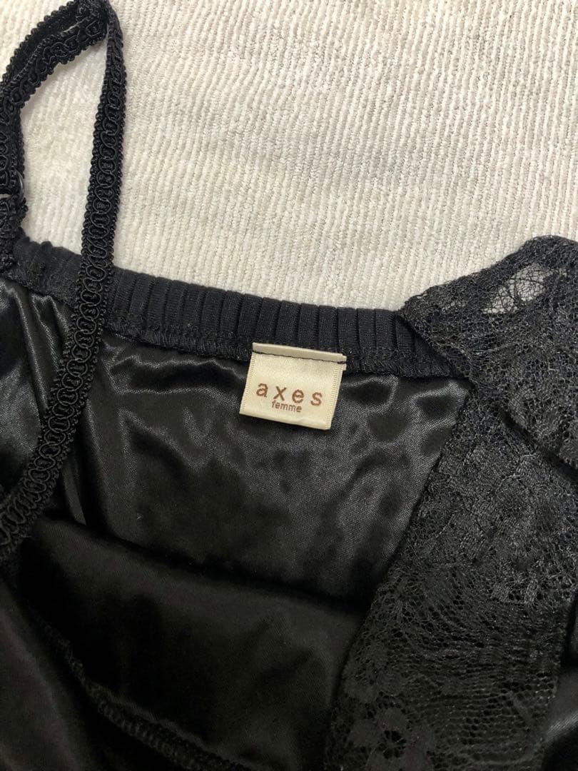 axes femme ホルターネックフリルキャミソール　 ビッグリボン　黒