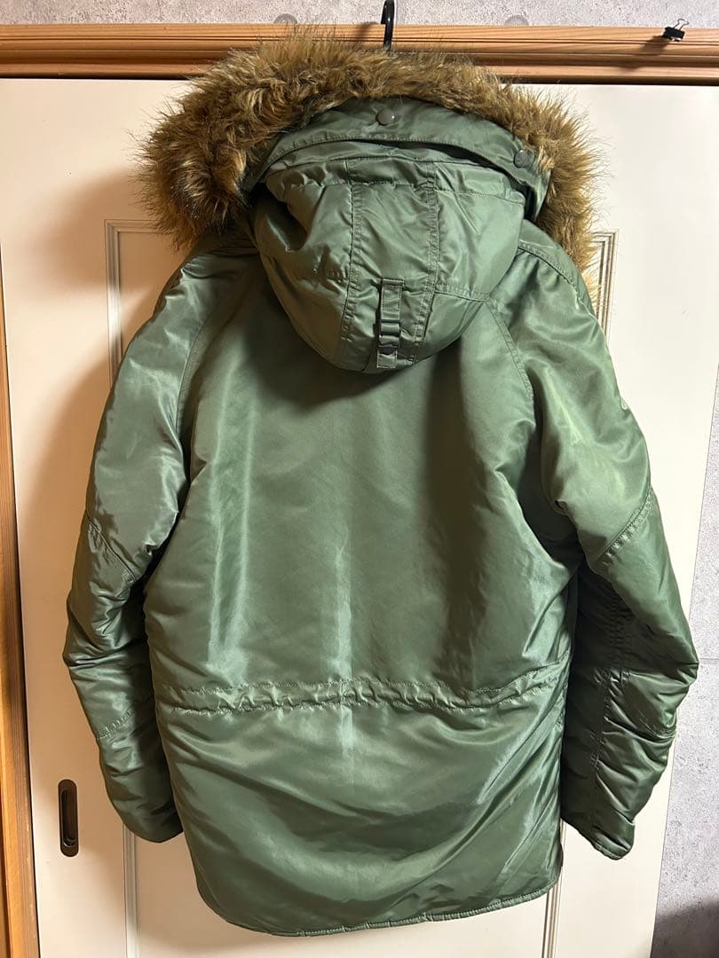 ALPHA INDUSTRIES オリーブグリーン メンズアウター 防寒