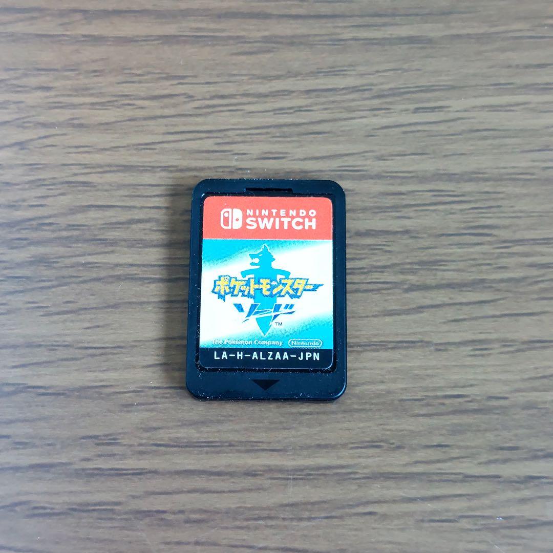 Switch ソフト　ポケモン　ソード　バイオレット　ソフト収納ケース付き