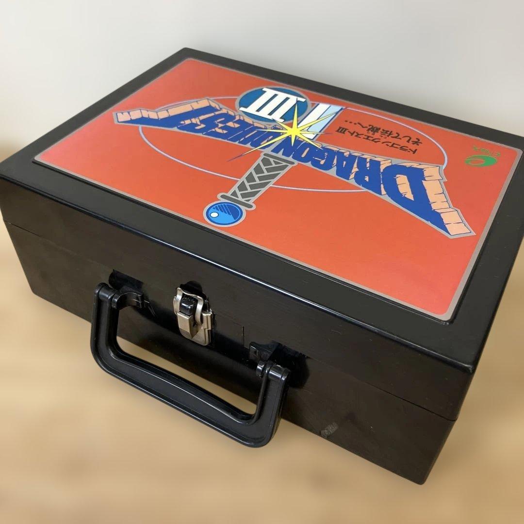 希少 ドラゴンクエストIII そして伝説へ・・・ ハードケース 収納ケース
