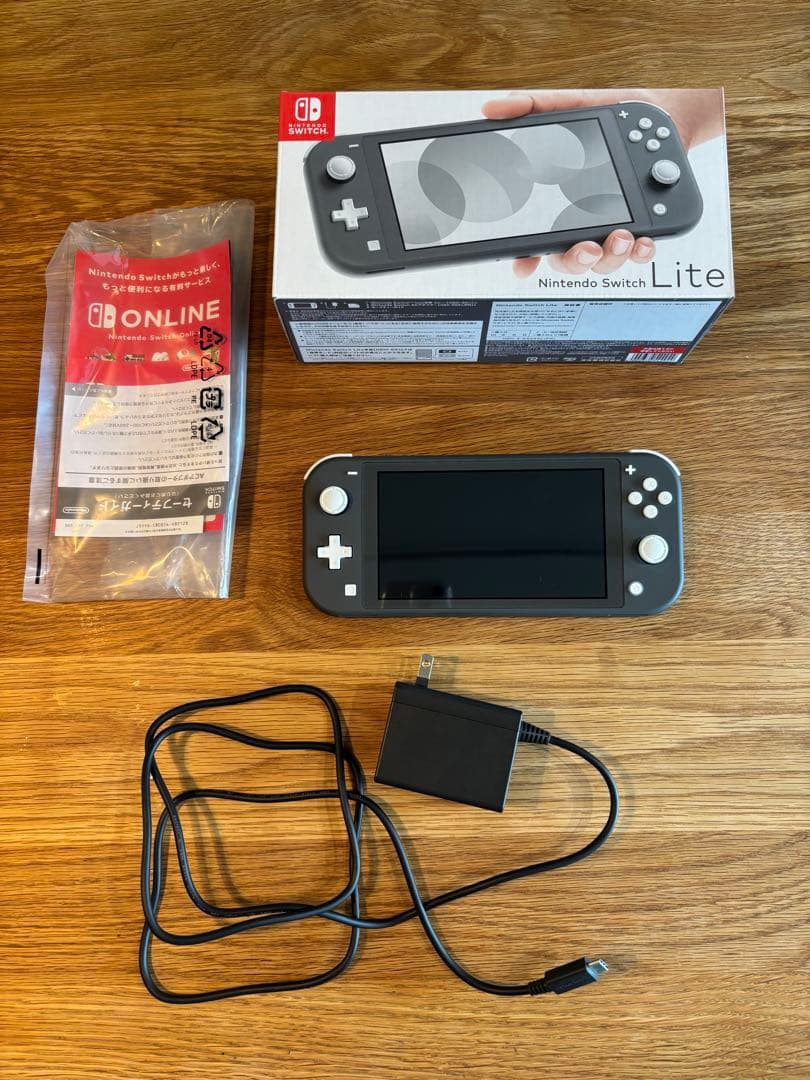 【美品】Nintendo Switch Lite グレー 本体 箱、充電器付き