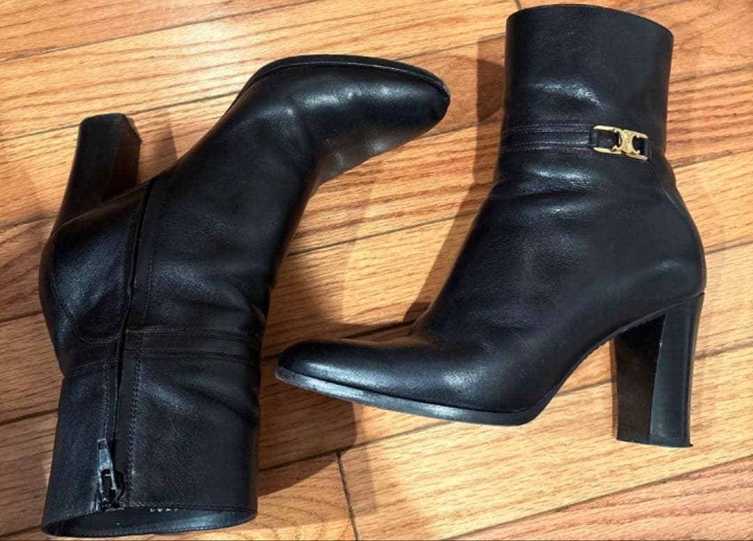 CELINE ブラック レザー ショートブーツ 37