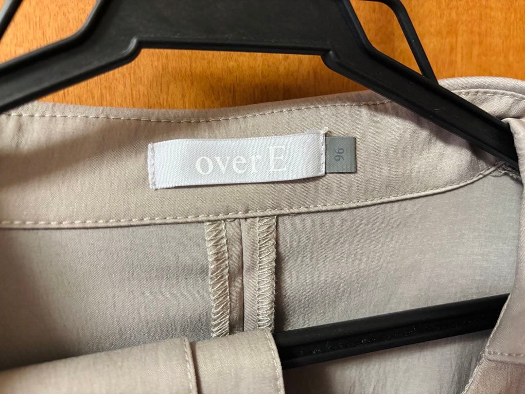 overE シャツプリーツワンピース 25SS モカ 96