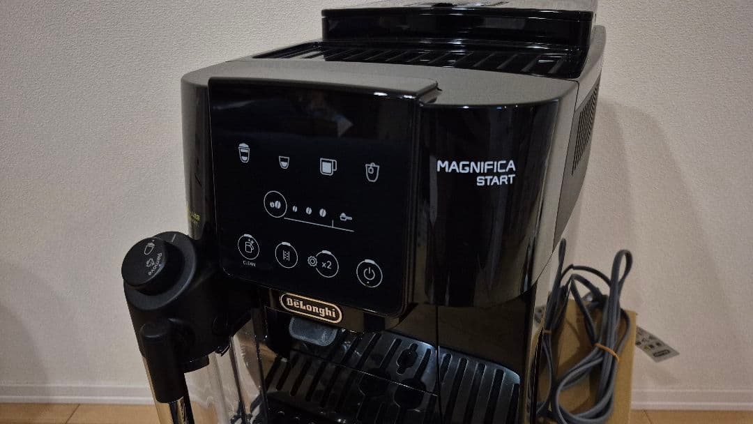 【美品】デロンギ マグニフィカスタート ECAM22062B ラテクレマシステム