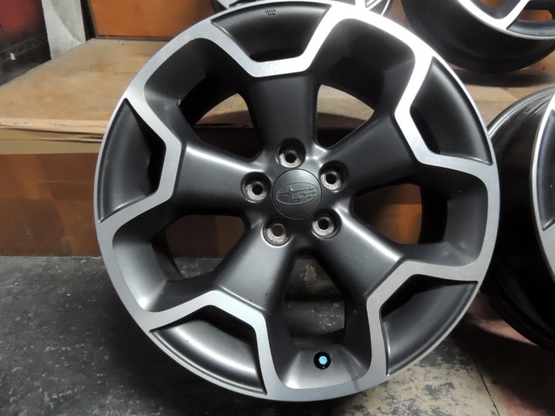 T814　スバルXV 純正アルミホイール　17×7J　4本　小傷有り