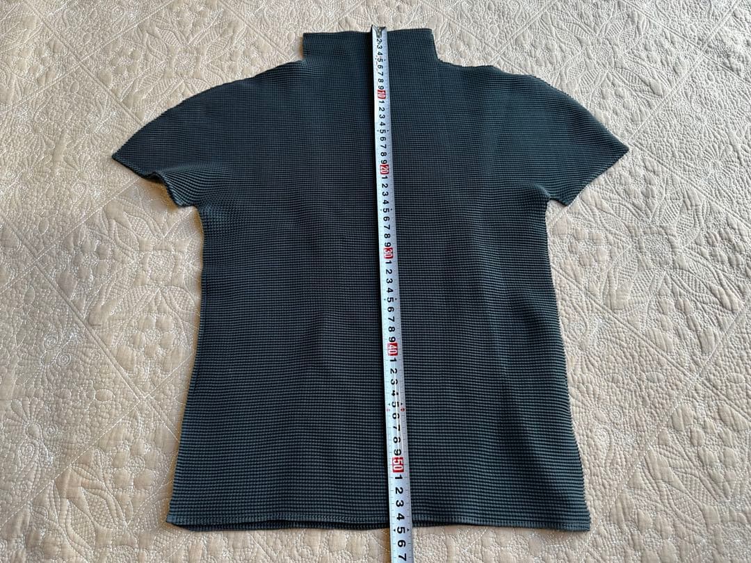 Me Issei Miyake ダークグレー リブ編み 半袖Tシャツ