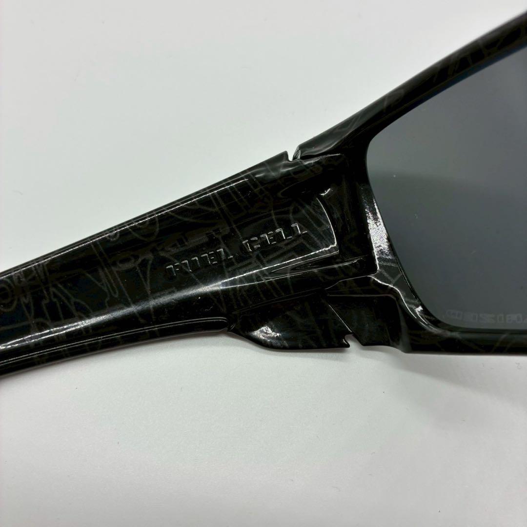 美品✨️OAKLEY オークリー FUEL CELL フューエルセル 偏光レンズ