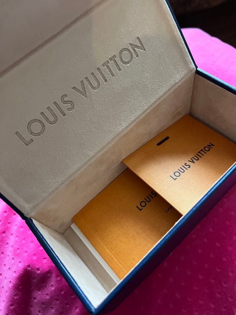 Louis Vuitton ブラック サングラス