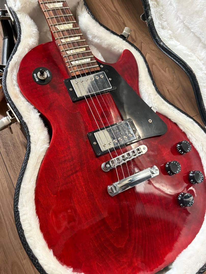 Gibson Les Paul studio レッド ハードケース付き