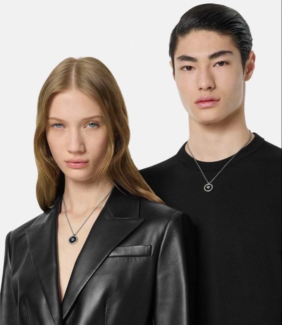 最新モデル　 VERSACE メデューサネックレス