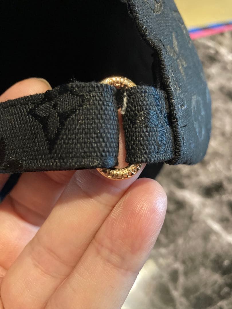 Louis Vuitton ブラック モノグラムキャップ