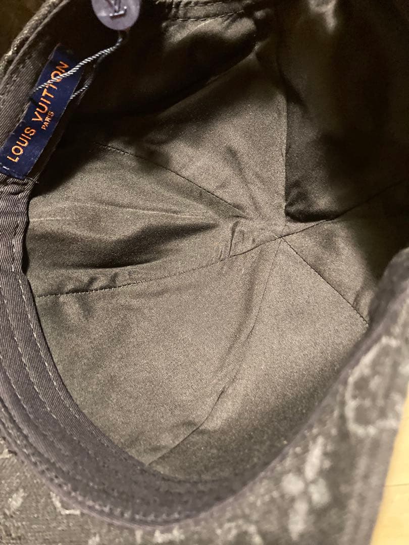 Louis Vuitton ブラック モノグラムキャップ