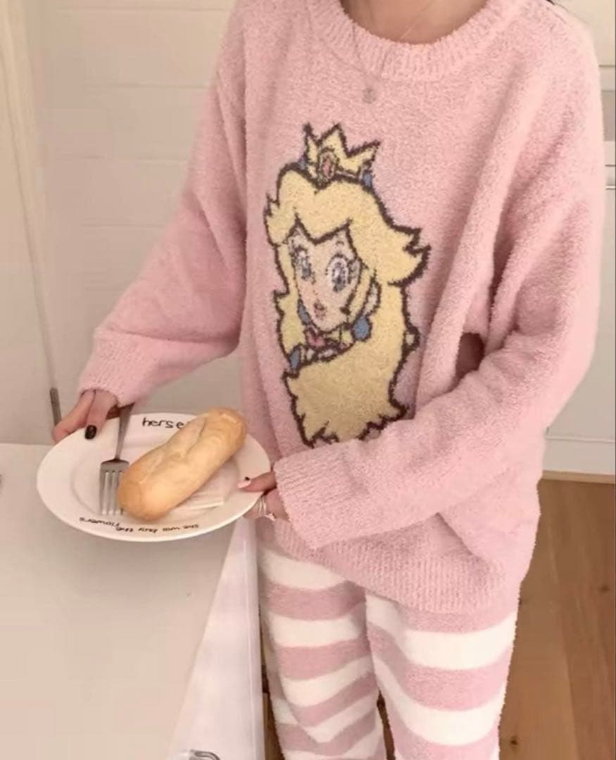 タイムセール　ジェラピケ　ピーチ姫　プルオーバーふわもこ上下セットピンク