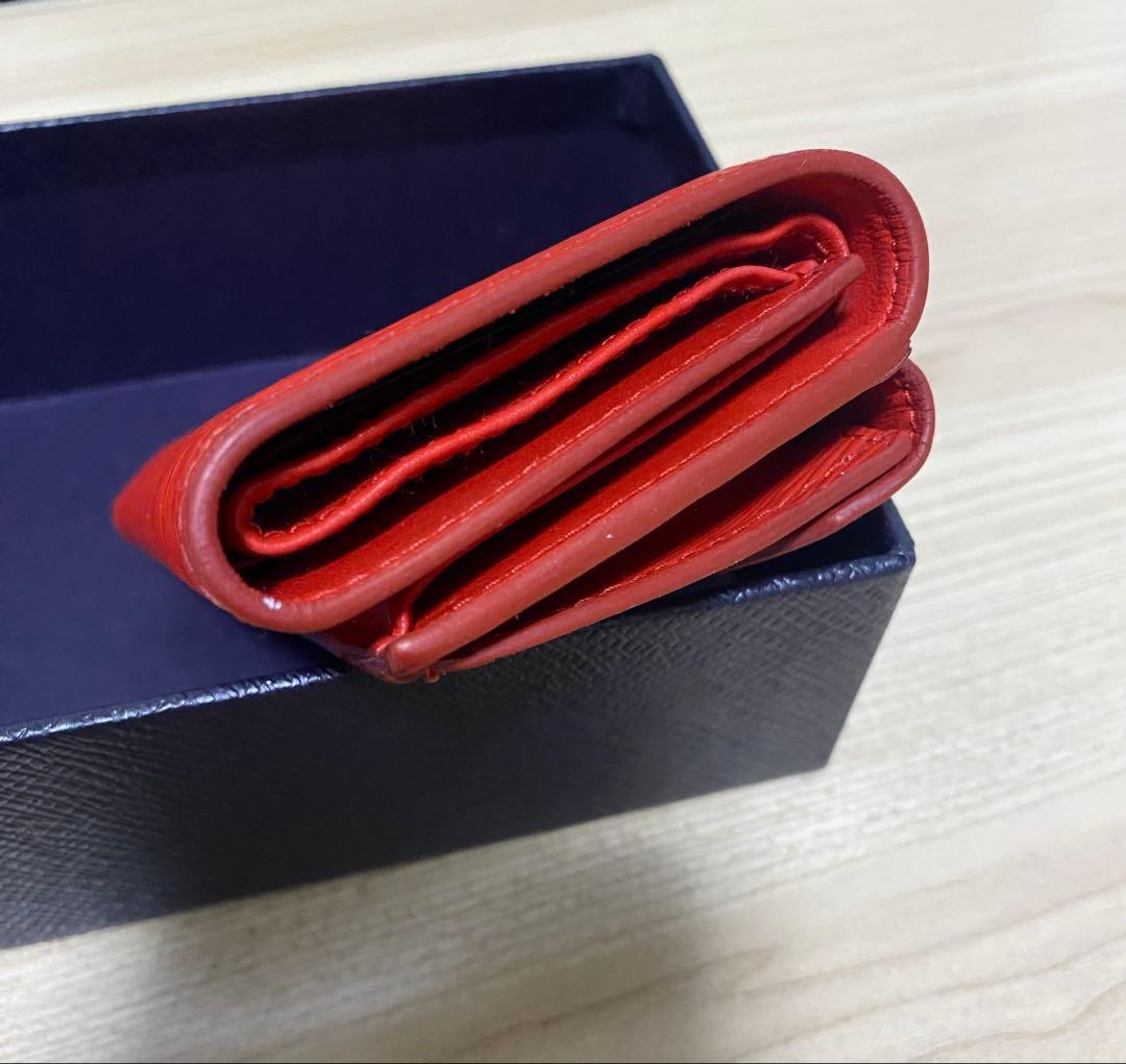 PRADA 三つ折りミニ財布 レッド