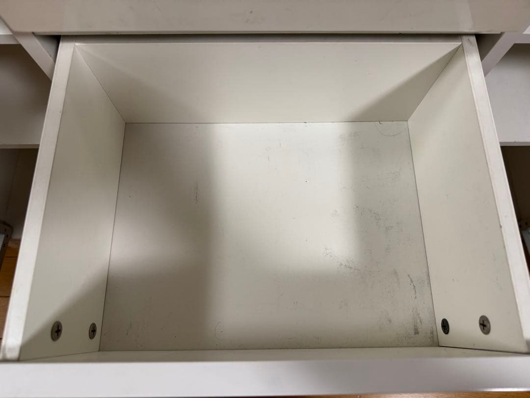 【送料込】ホワイトキャビネット 収納付き　ニトリ　キッチンボード　カップボード