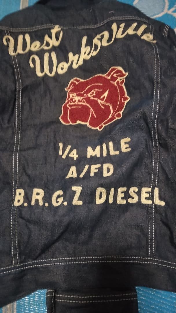 ぼ*ん様 DIESEL レア　限定発売　デッドストック　ブルドッグ刺繍デニムジャ