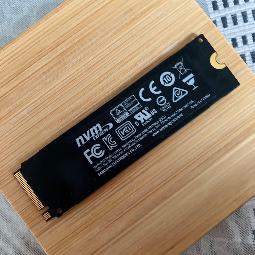 内蔵型SSD Samsung NVMe 512GB SSD M.2 2280