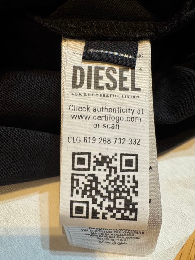 DIESEL ブラック 長袖Tシャツ
