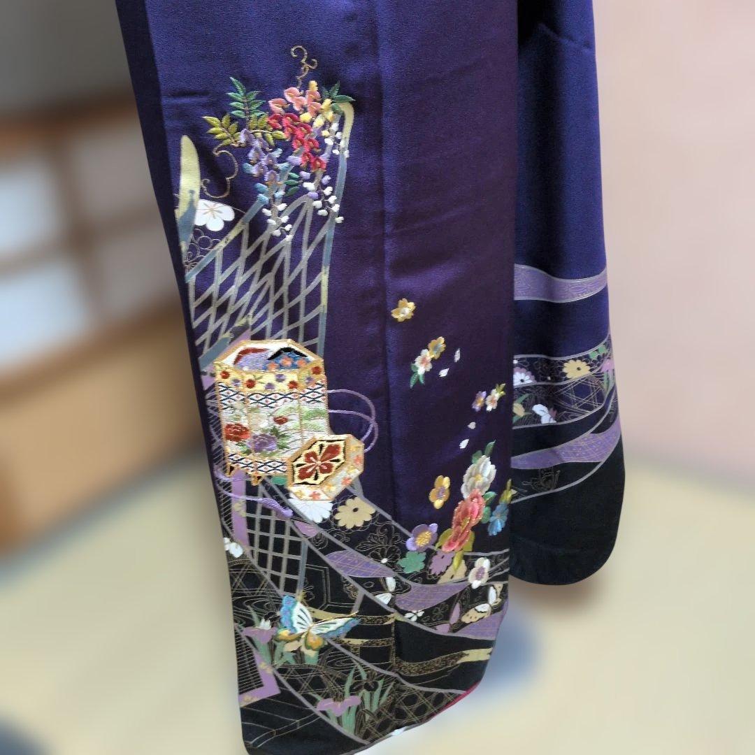 紫 花柄刺繍 振袖