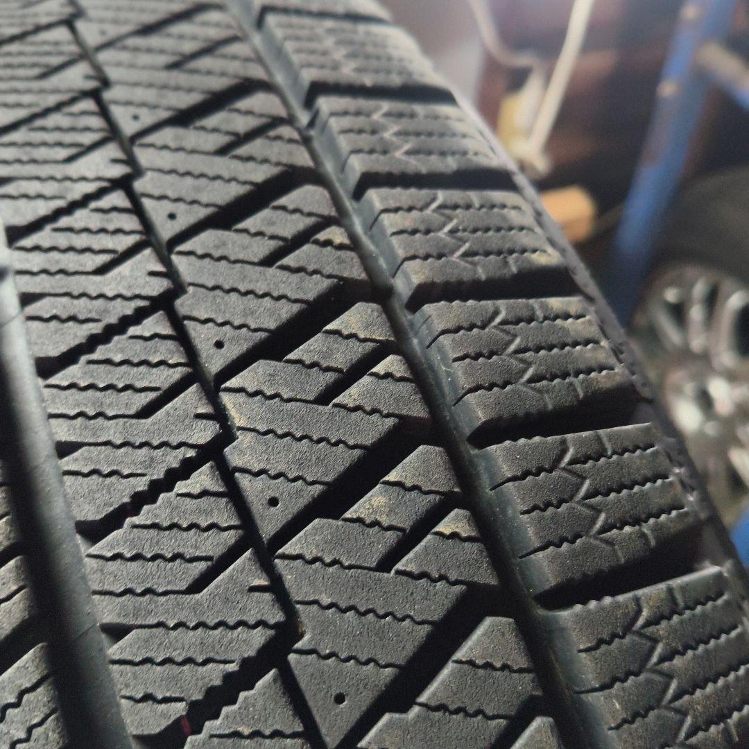 タイヤ・ホイール 215/60r17 VRX2 (8-14)