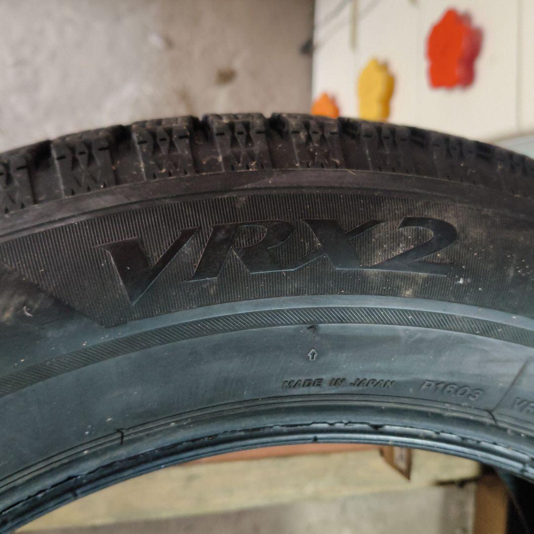 タイヤ・ホイール 215/60r17 VRX2 (8-14)