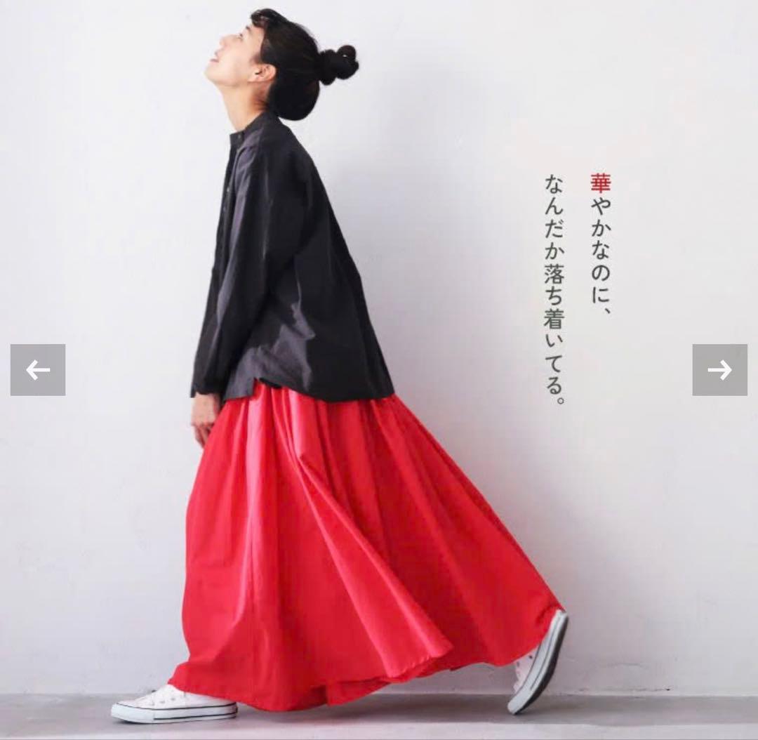 ソウルベリー　大きいサイズ　5L 大人のための、赤いスカート。