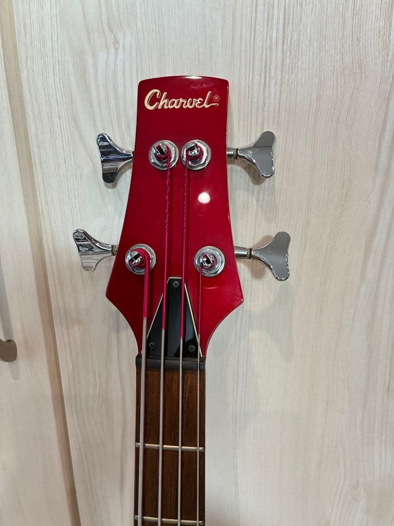 ジャンク品　Charvel エレキベース　ベース　メタリックレッド