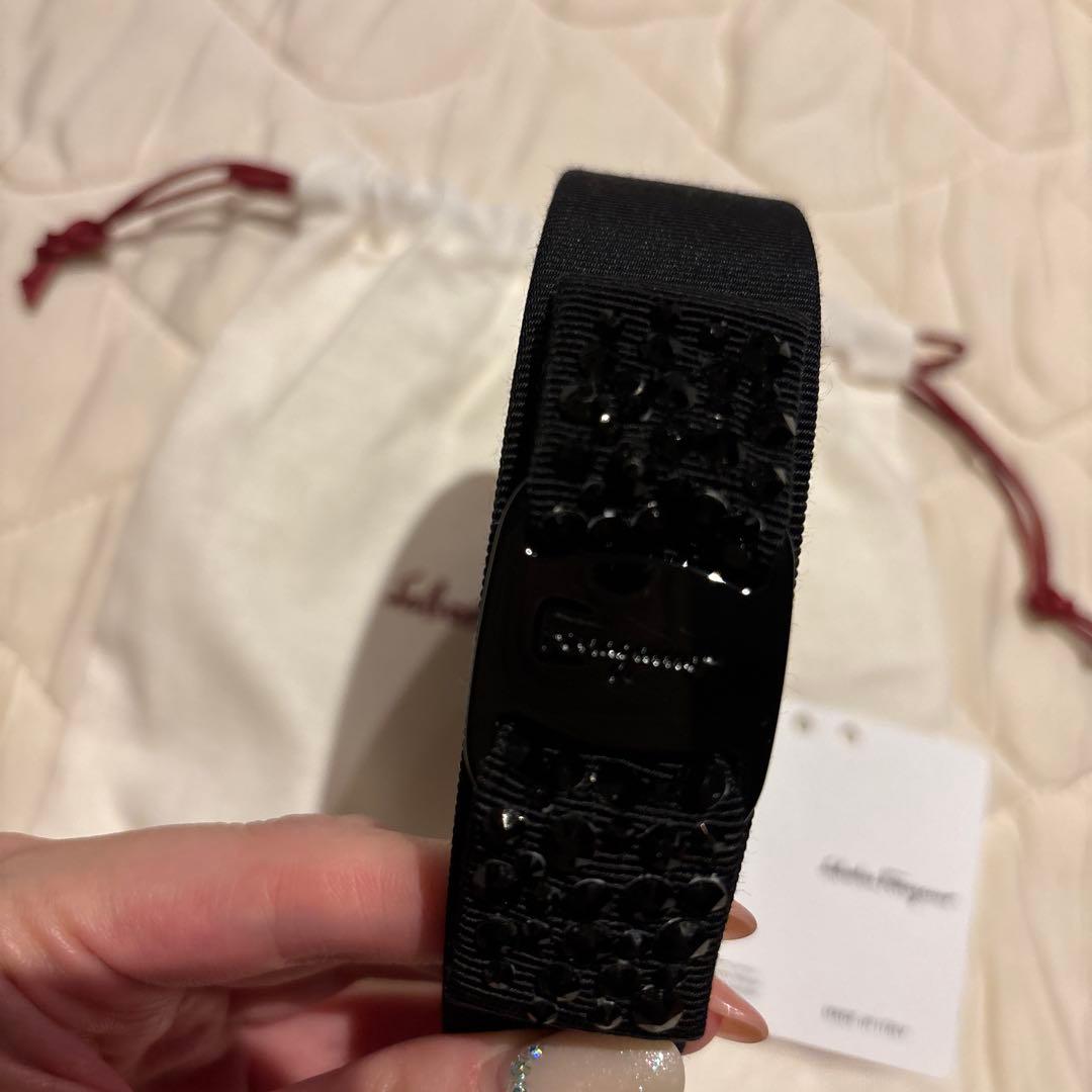 Salvatore Ferragamo ヘアバンド 黒　カチューシャ