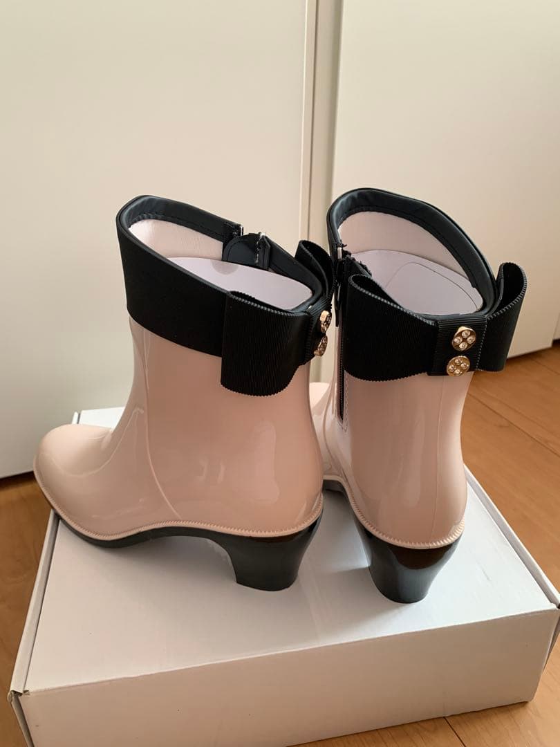 新品　TOCCA トッカ　レインブーツ　Mサイズ　ベージュ×黒　リボン