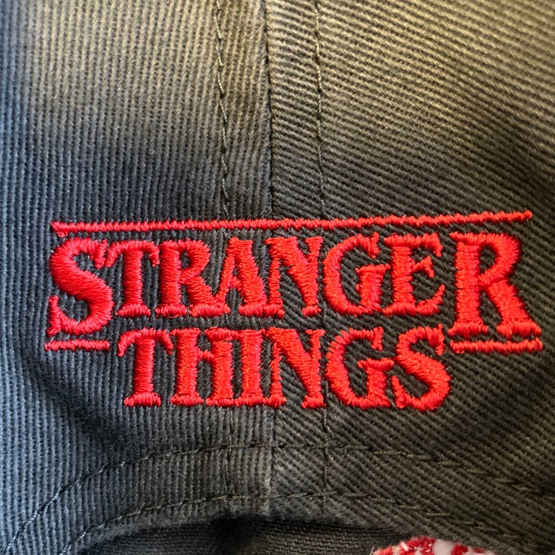 完売品‼️レア‼️NFL✖️Stranger Things コラボキャップ　ストシン