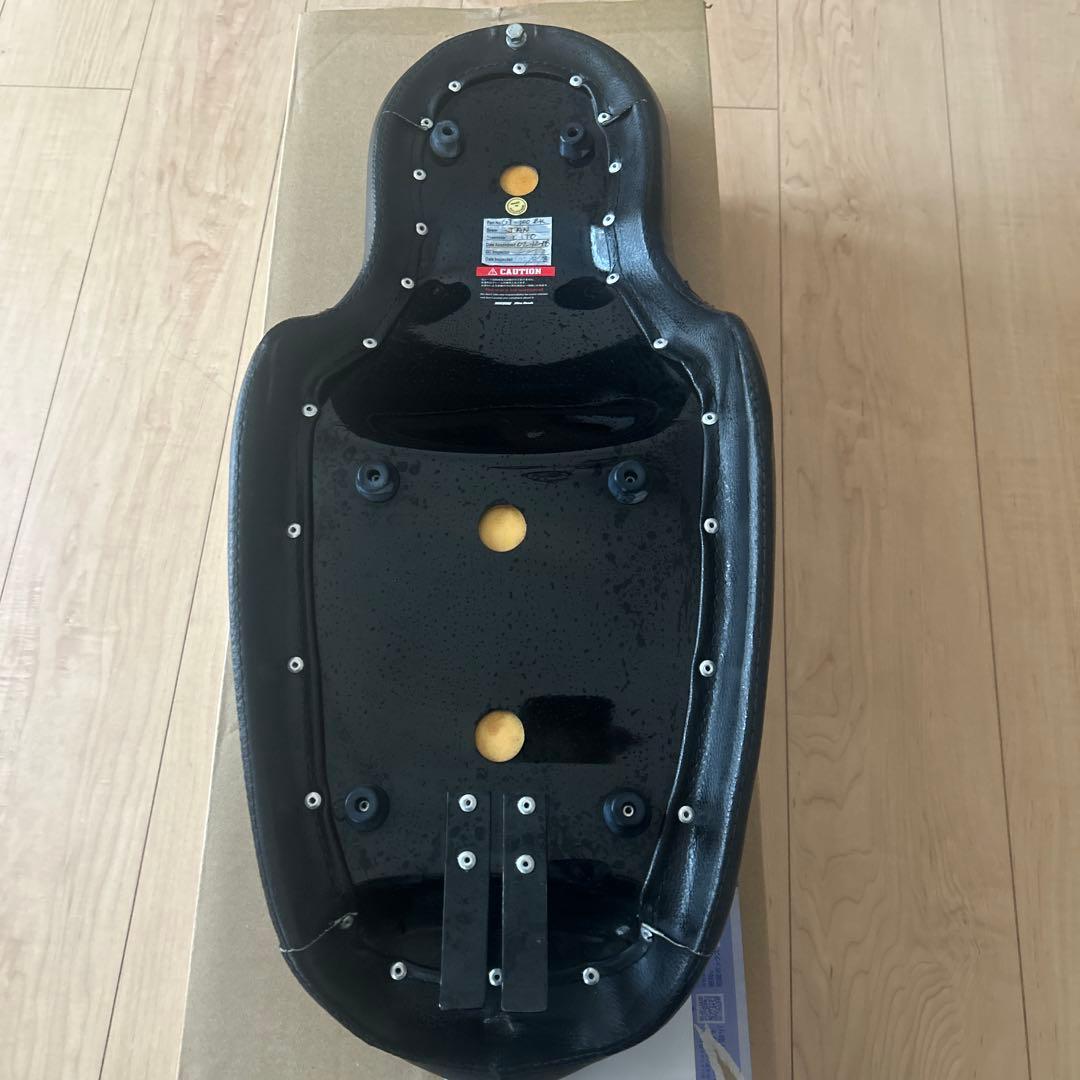 Nitro Heads バイクシート ブラック