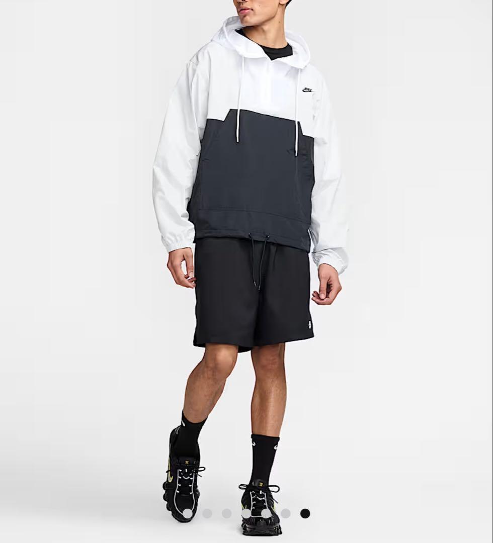NIKEナイキ　ウィンドブレーカー　スポーツウェア　黒　白　グレー　XL 新品
