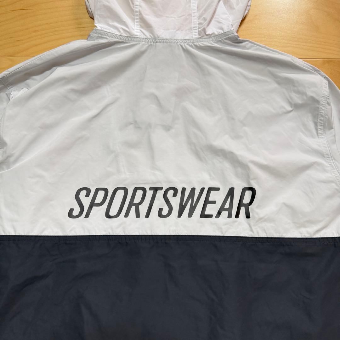 NIKEナイキ　ウィンドブレーカー　スポーツウェア　黒　白　グレー　XL 新品