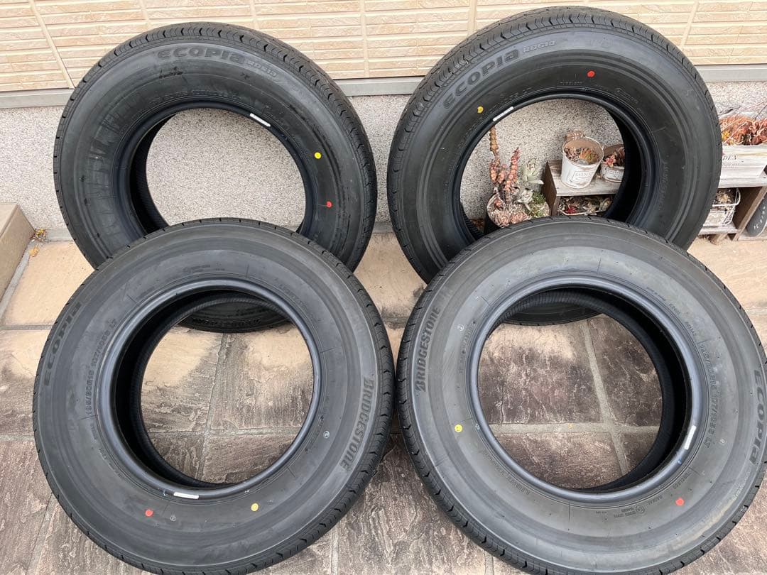 ハイエース　新車外し　ブリヂストン 4本セット　195/80/R15 LT