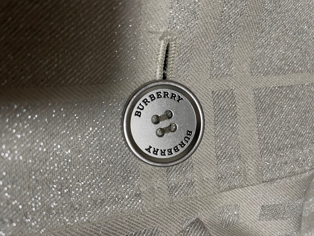 BURBERRY ラメ入りコート