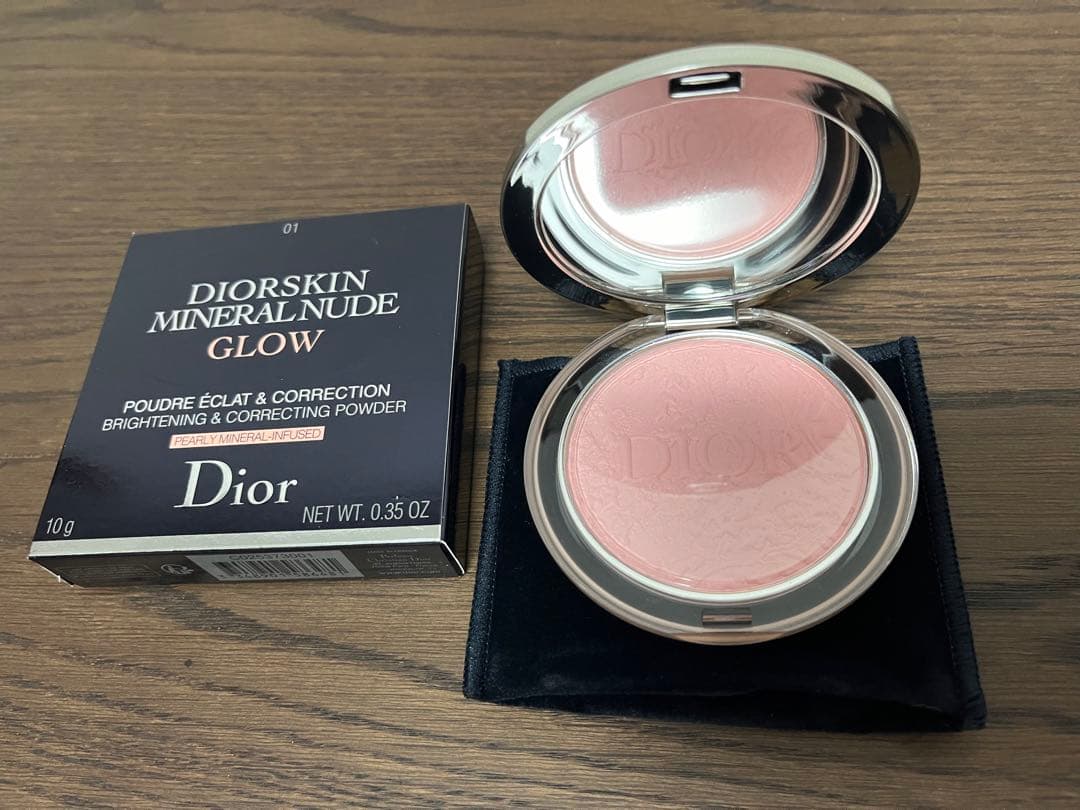【新品未使用】Dior ディオール　スキン　ミネラル　ヌード　グロウ　パウダー